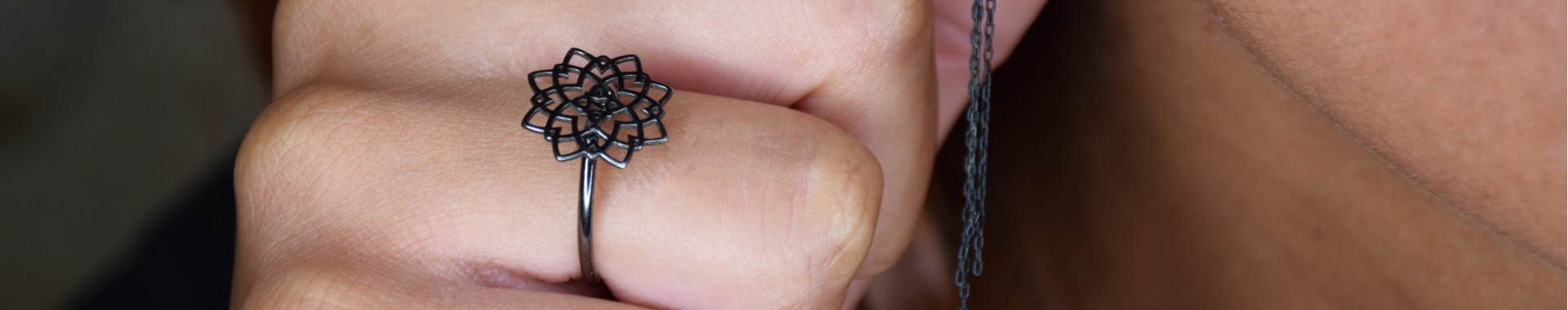 Origins rings ethical brand and sustainable luxury jewelry in recycled silver 925 made in france